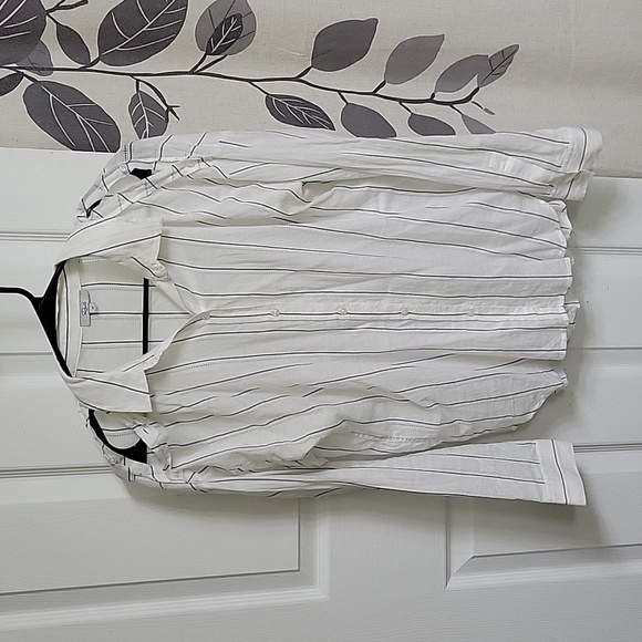 Rails Tops - Rails Buttoned Cold Shoulder Boho Blouse